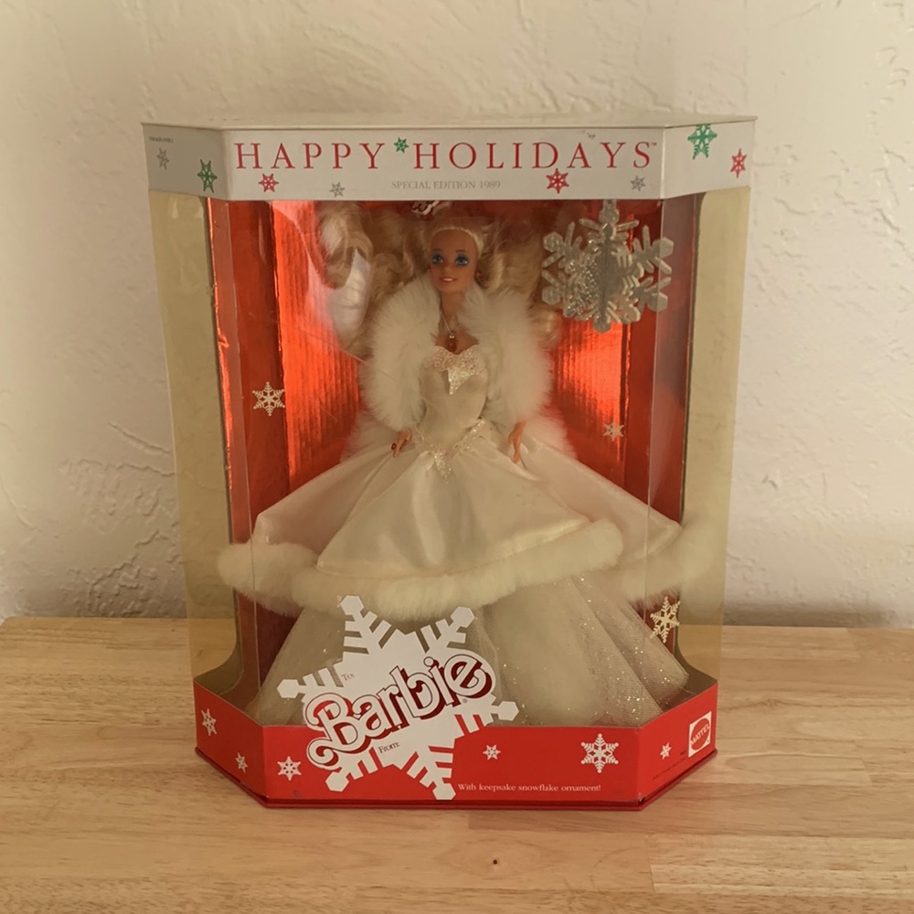 1989 Vintage Happy Holidays Barbie Doll NRFB